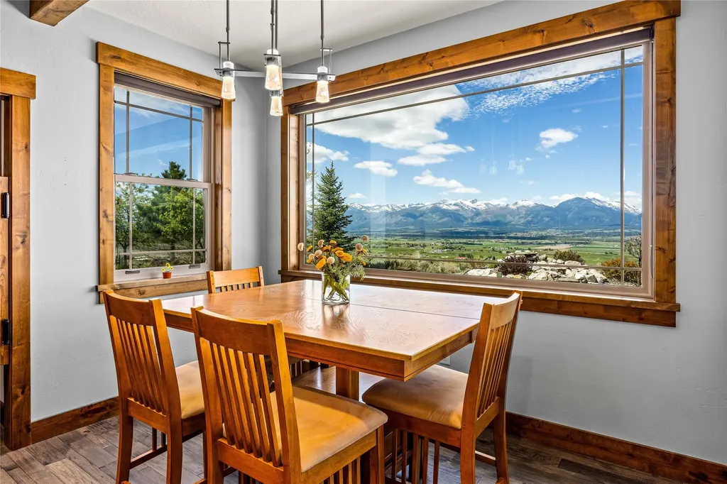 447 Labrador Trail Corvallis MT 59828