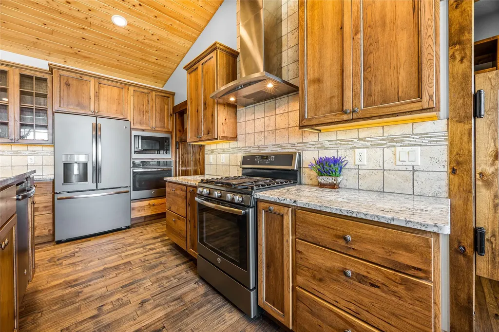447 Labrador Trail Corvallis MT 59828