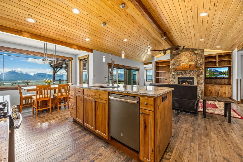 447 Labrador Trail Corvallis MT 59828