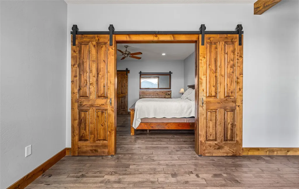 447 Labrador Trail Corvallis MT 59828