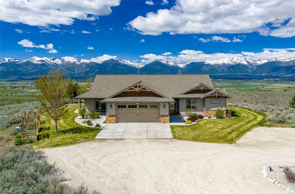 447 Labrador Trail Corvallis MT 59828
