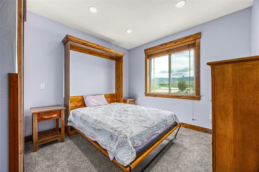 447 Labrador Trail Corvallis MT 59828