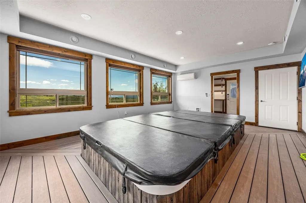 447 Labrador Trail Corvallis MT 59828