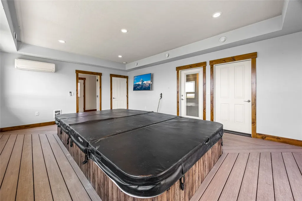 447 Labrador Trail Corvallis MT 59828