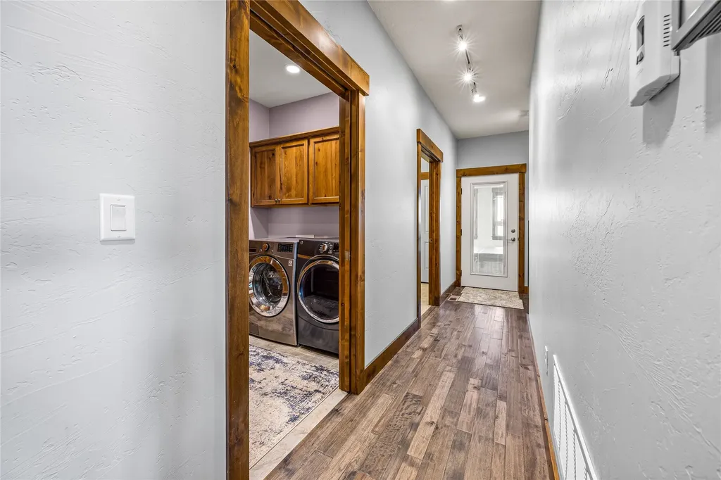 447 Labrador Trail Corvallis MT 59828