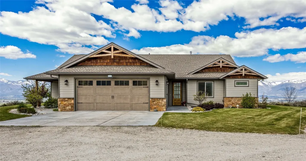 447 Labrador Trail Corvallis MT 59828