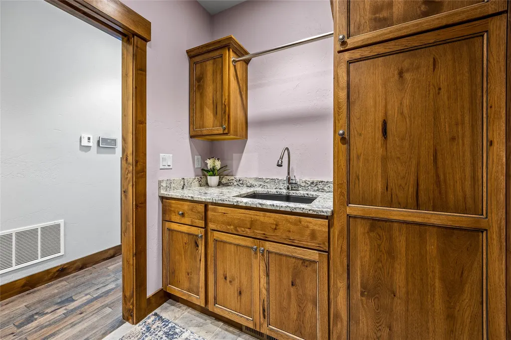 447 Labrador Trail Corvallis MT 59828