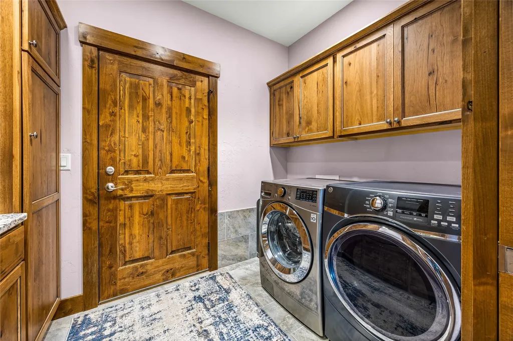 447 Labrador Trail Corvallis MT 59828