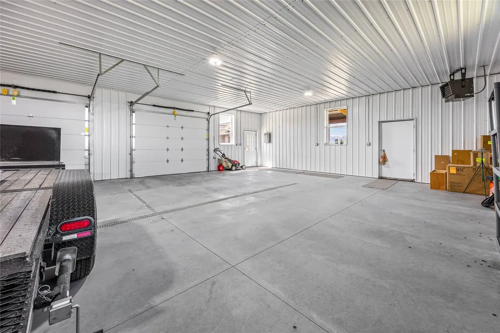 447 Labrador Trail Corvallis MT 59828