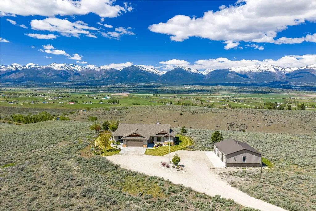 447 Labrador Trail Corvallis MT 59828