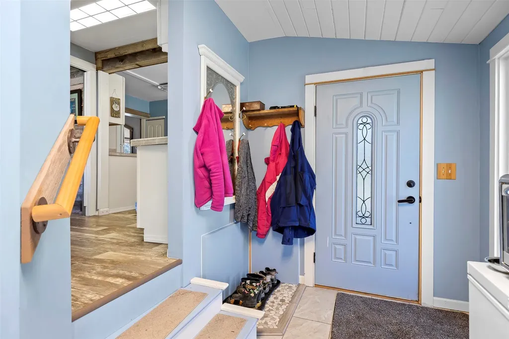 967 Mt Hwy 2 W Whitehall MT 59759
