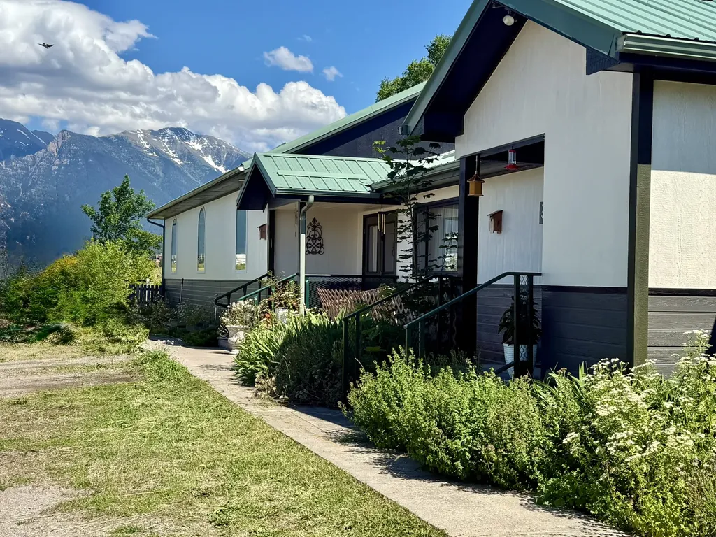 529 3rd Avenue St Ignatius MT 59865