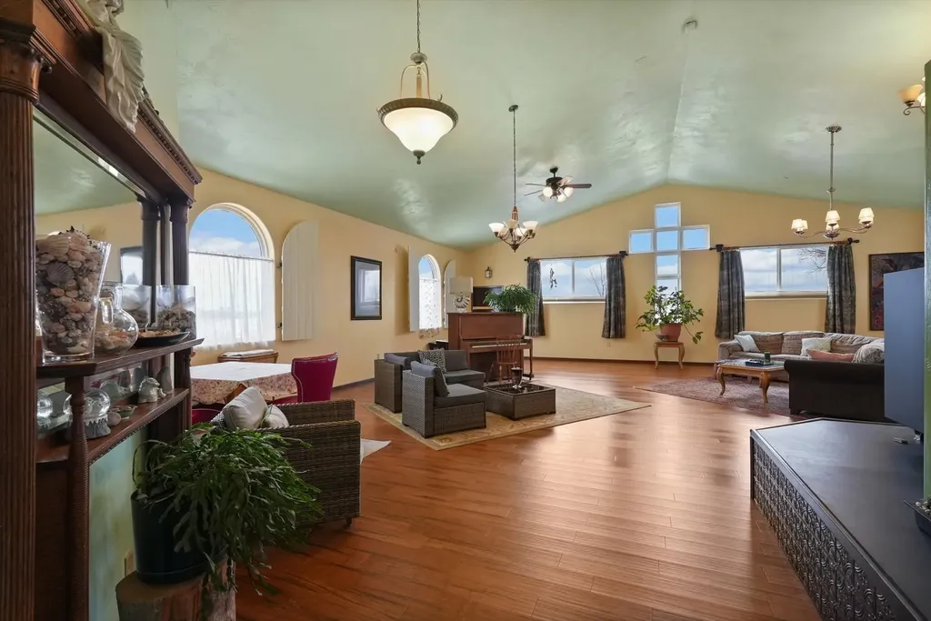 529 3rd Avenue St Ignatius MT 59865