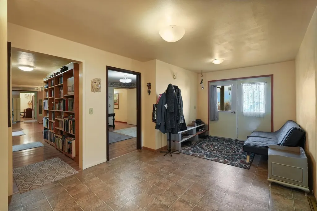 529 3rd Avenue St Ignatius MT 59865