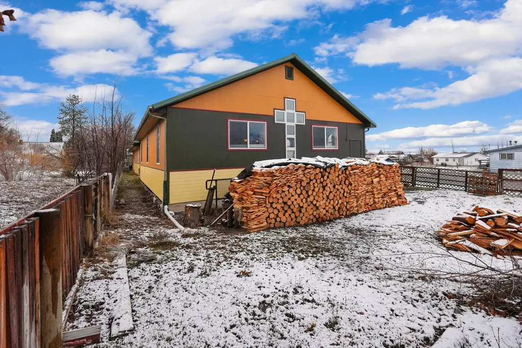 529 3rd Avenue St Ignatius MT 59865
