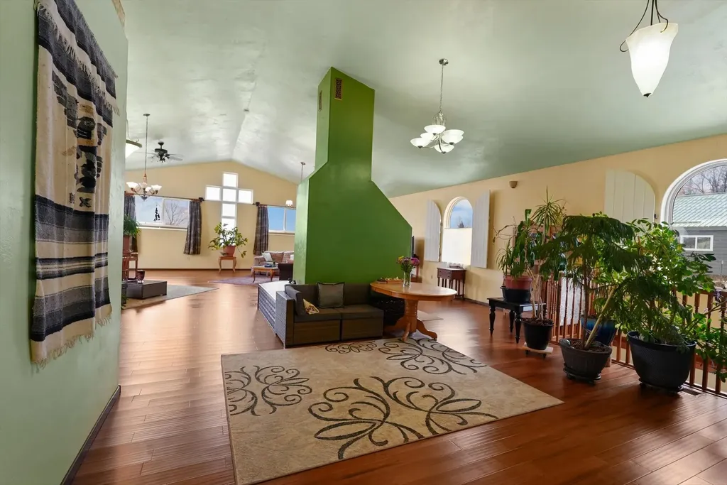 529 3rd Avenue St Ignatius MT 59865