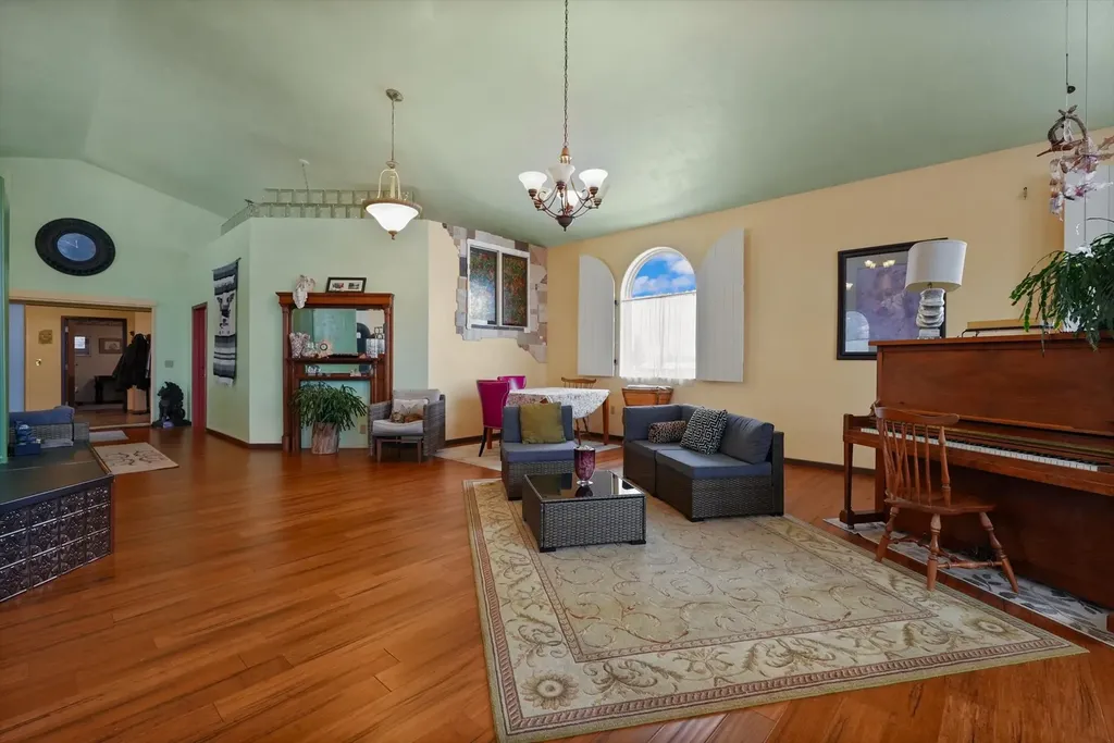 529 3rd Avenue St Ignatius MT 59865