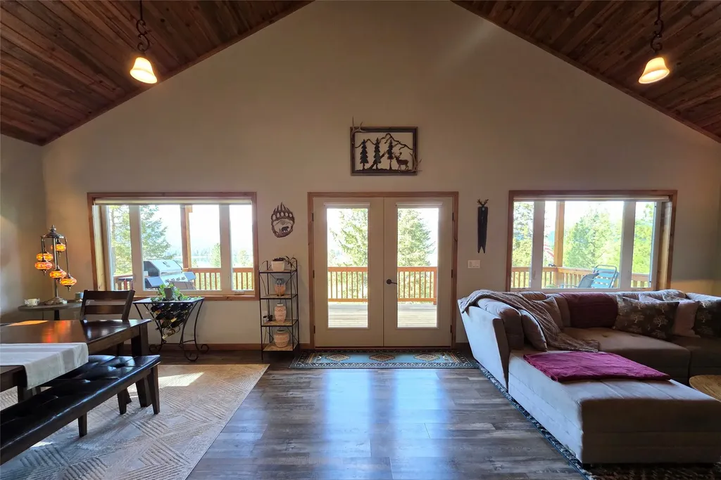 26 Castele Lane Trout Creek MT 59874
