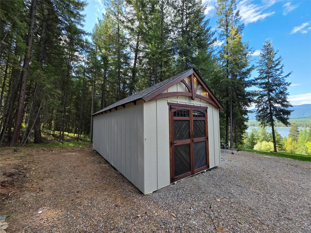 26 Castele Lane Trout Creek MT 59874