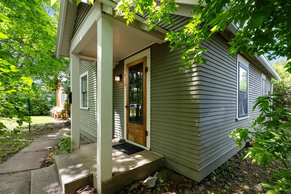 1424 Defoe Street Missoula MT 59802