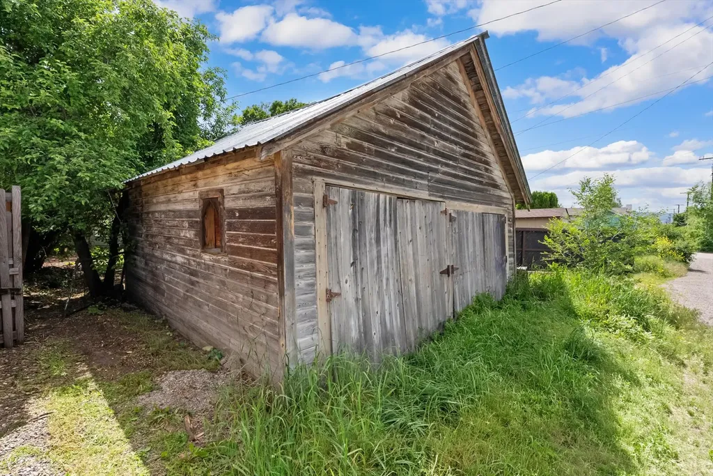 1424 Defoe Street Missoula MT 59802