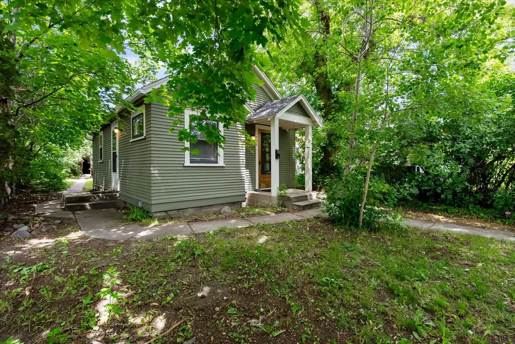 1424 Defoe Street Missoula MT 59802