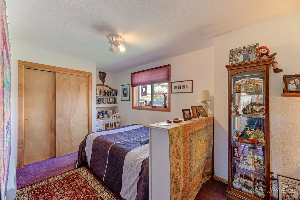 11 Fiddlers Green Clancy MT 59634