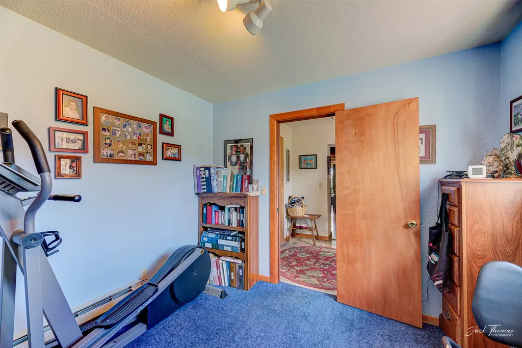 11 Fiddlers Green Clancy MT 59634