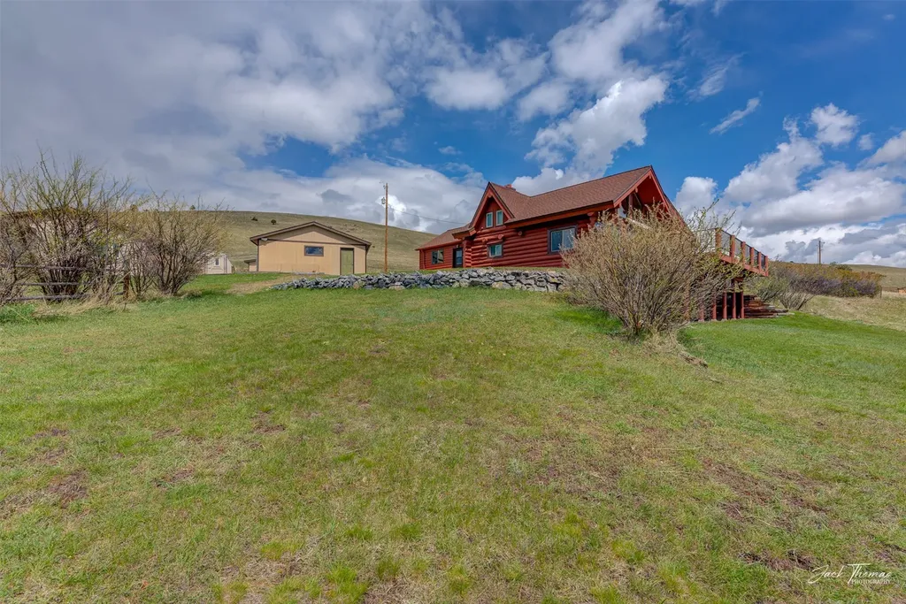11 Fiddlers Green Clancy MT 59634