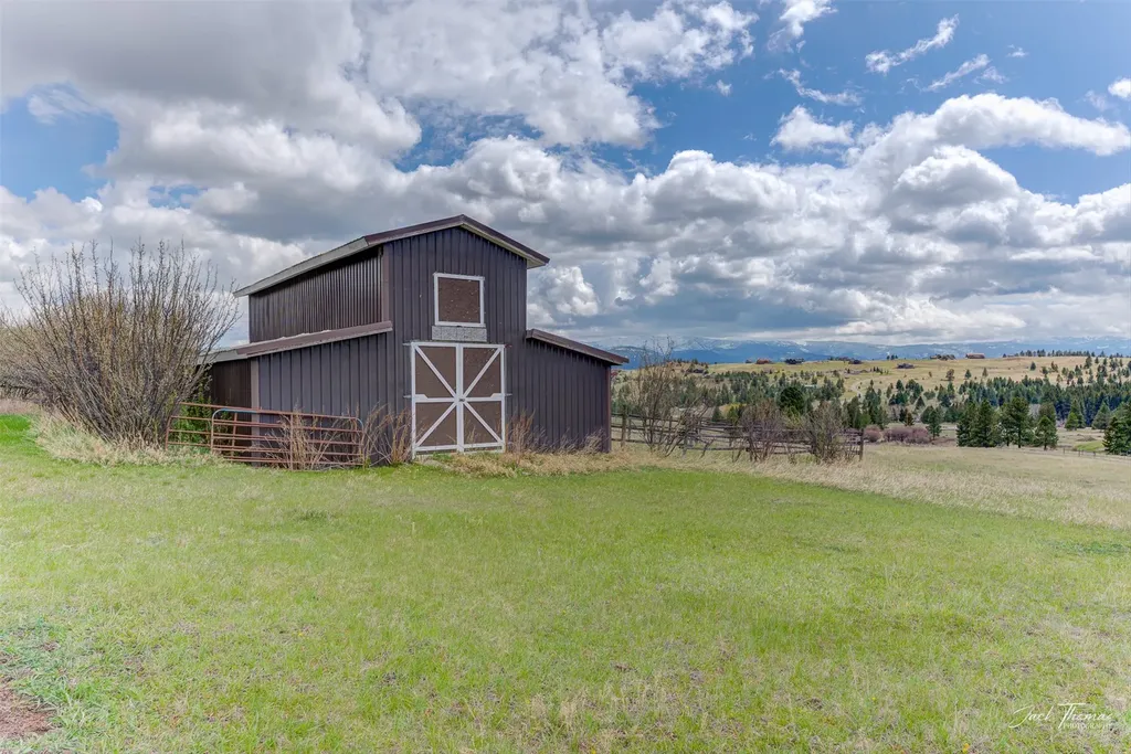11 Fiddlers Green Clancy MT 59634