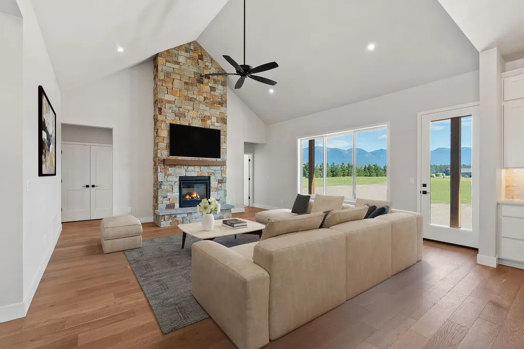 25 S Scarface Peak Court Kalispell MT 59901