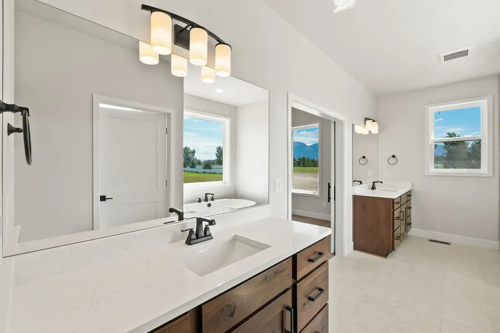 25 S Scarface Peak Court Kalispell MT 59901