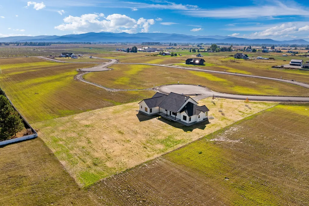 25 S Scarface Peak Court Kalispell MT 59901