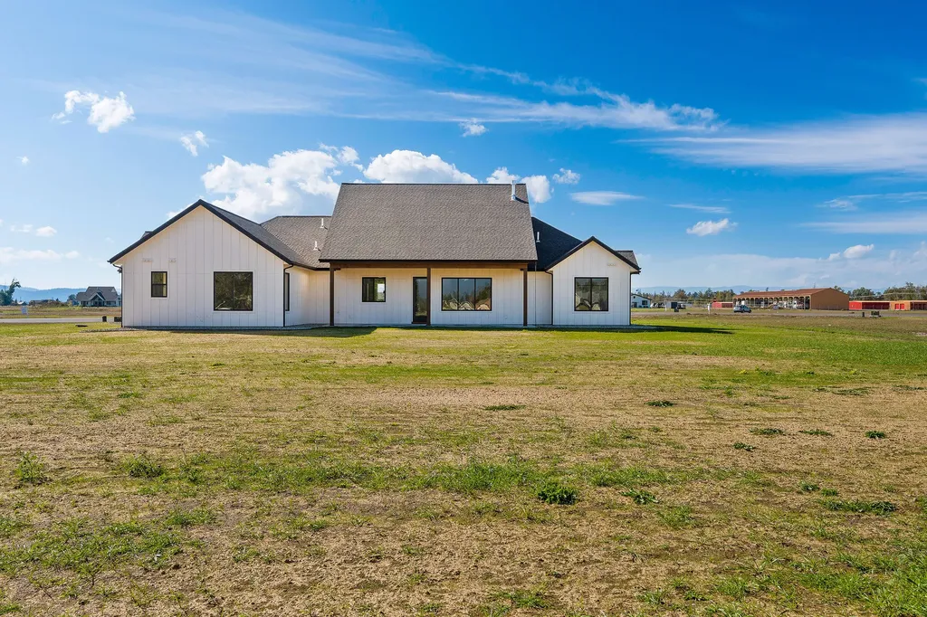 25 S Scarface Peak Court Kalispell MT 59901