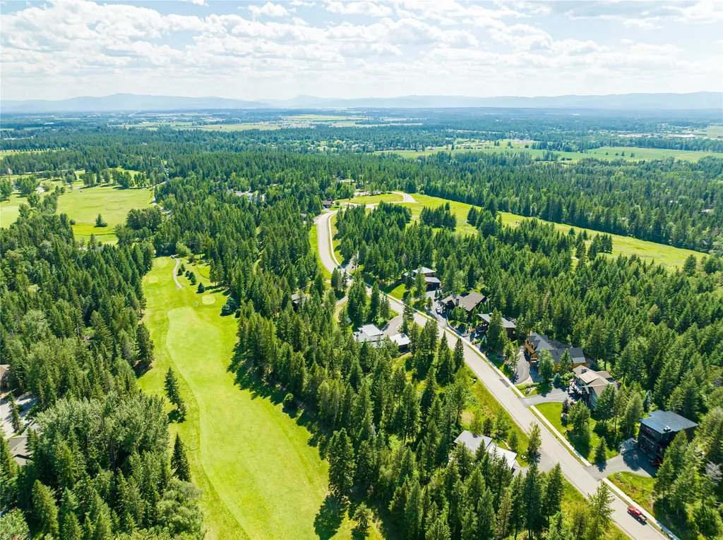 253 Gleneagles Trail Columbia Falls MT 59912