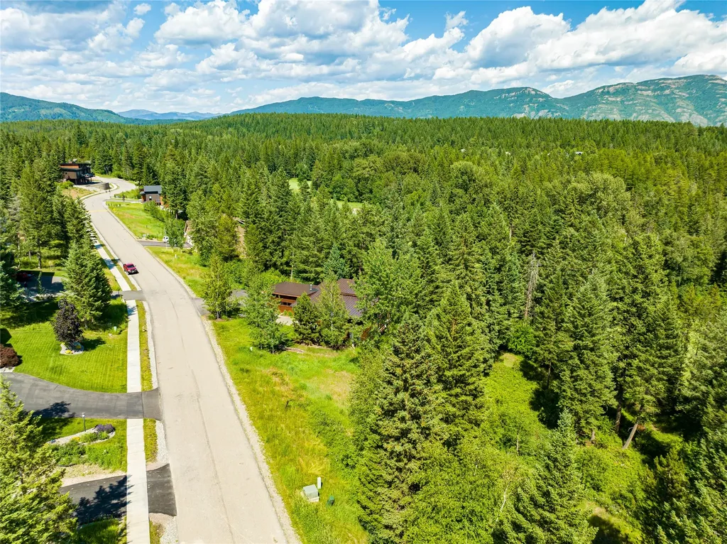 253 Gleneagles Trail Columbia Falls MT 59912
