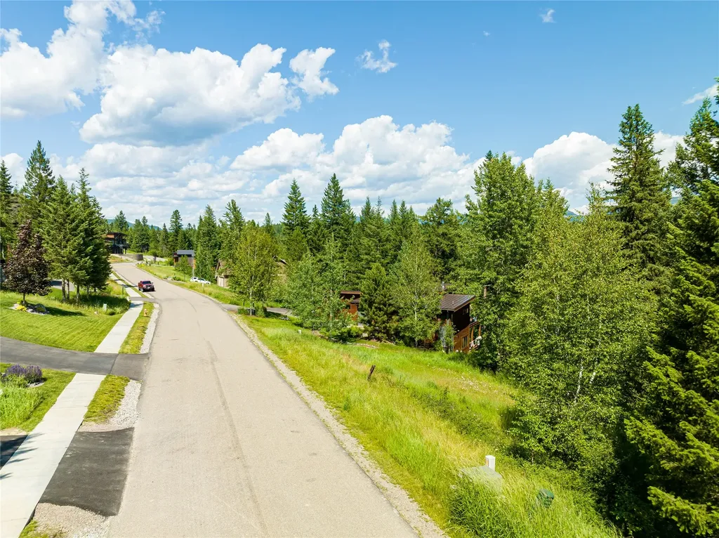 253 Gleneagles Trail Columbia Falls MT 59912