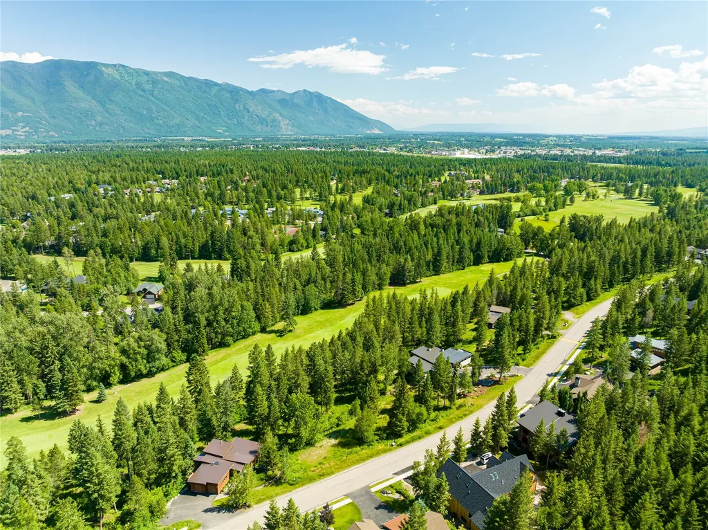 253 Gleneagles Trail Columbia Falls MT 59912