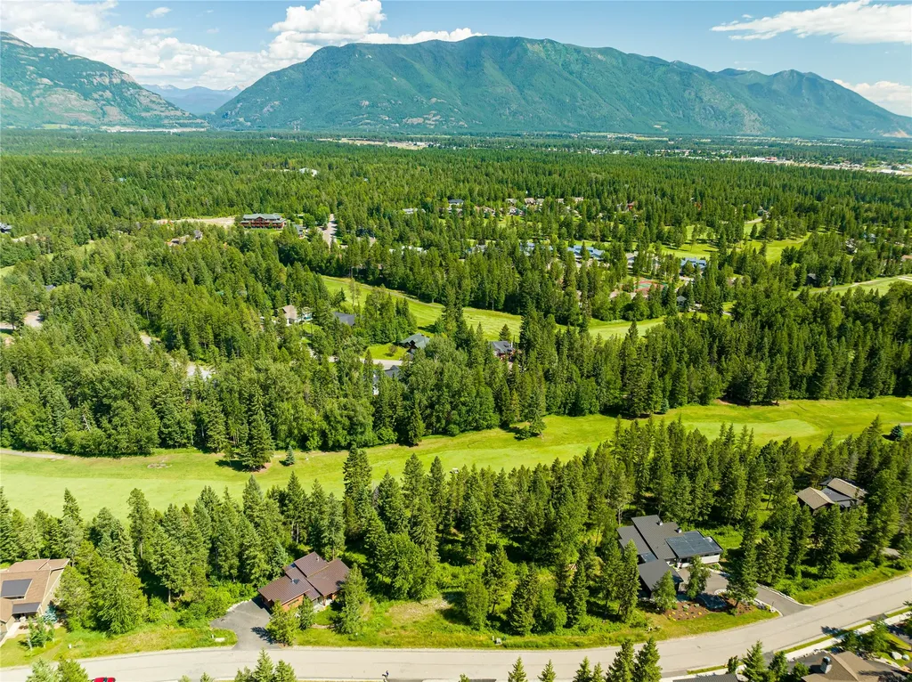 253 Gleneagles Trail Columbia Falls MT 59912