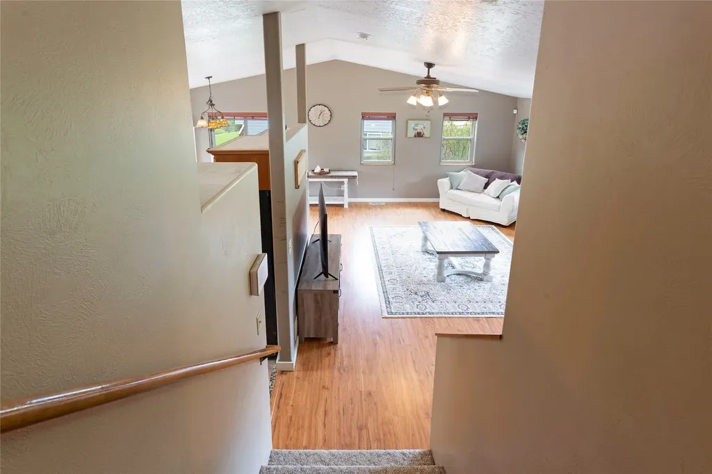 21133 Handley Loop Clinton MT 59825