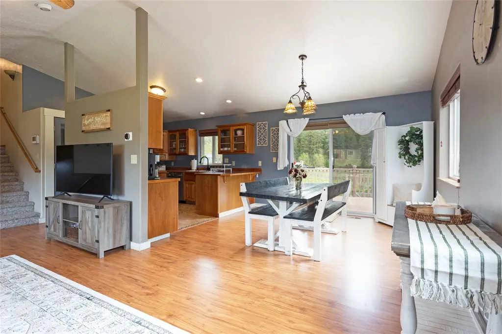 21133 Handley Loop Clinton MT 59825