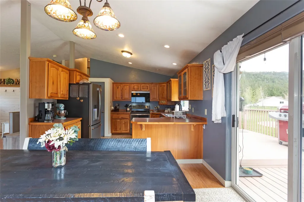 21133 Handley Loop Clinton MT 59825