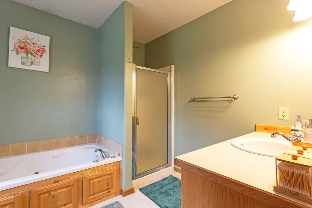 21133 Handley Loop Clinton MT 59825