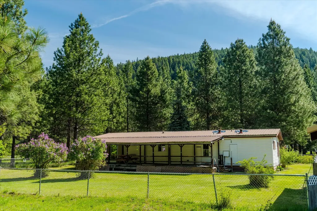 74 Hawkeye Lane Troy MT 59935