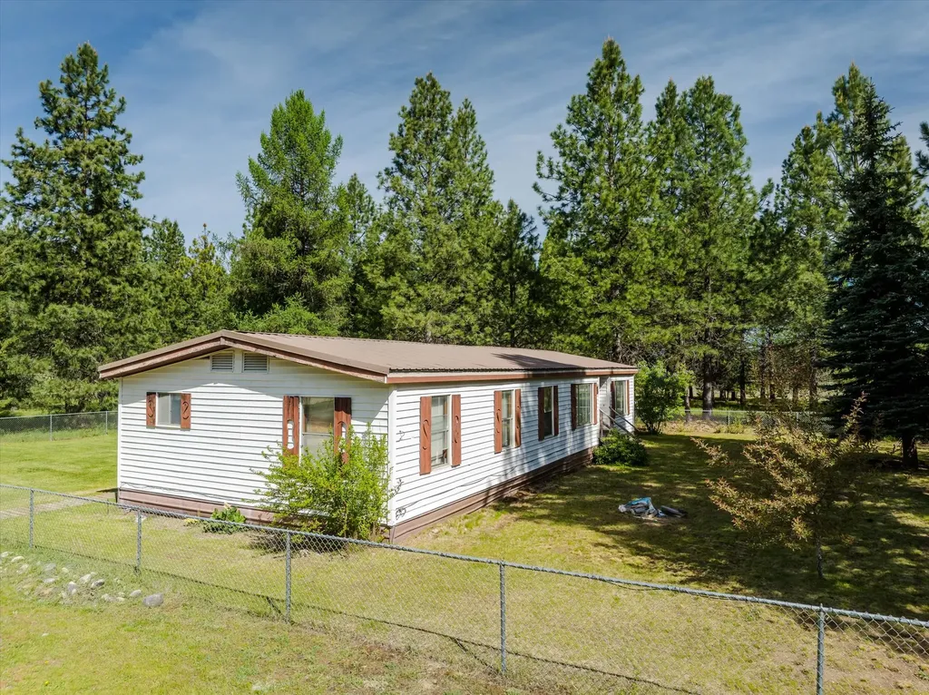 74 Hawkeye Lane Troy MT 59935