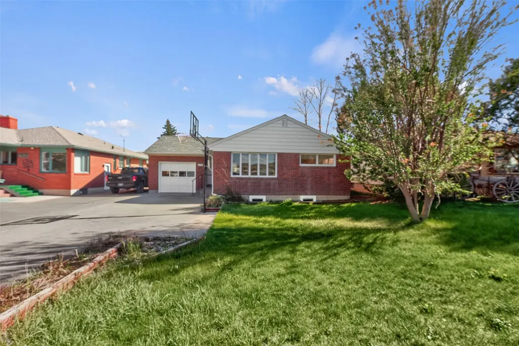 1018 3rd Avenue NW Great Falls MT 59404