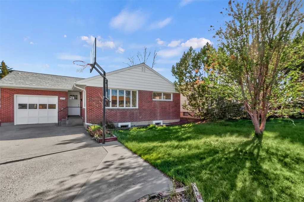 1018 3rd Avenue NW Great Falls MT 59404
