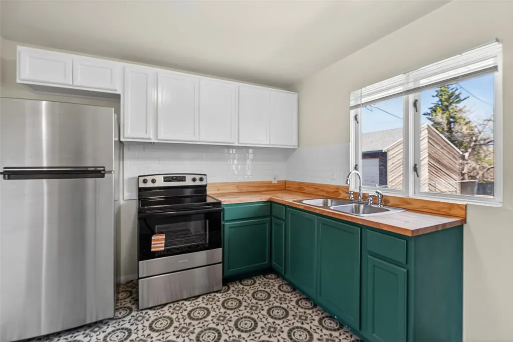 1018 3rd Avenue NW Great Falls MT 59404