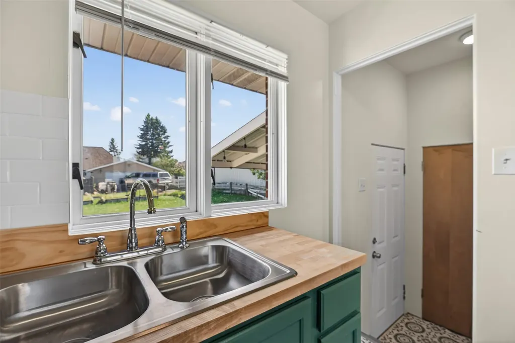 1018 3rd Avenue NW Great Falls MT 59404