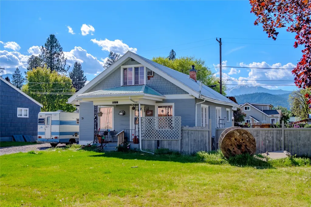 1022 Washington Avenue Libby MT 59923